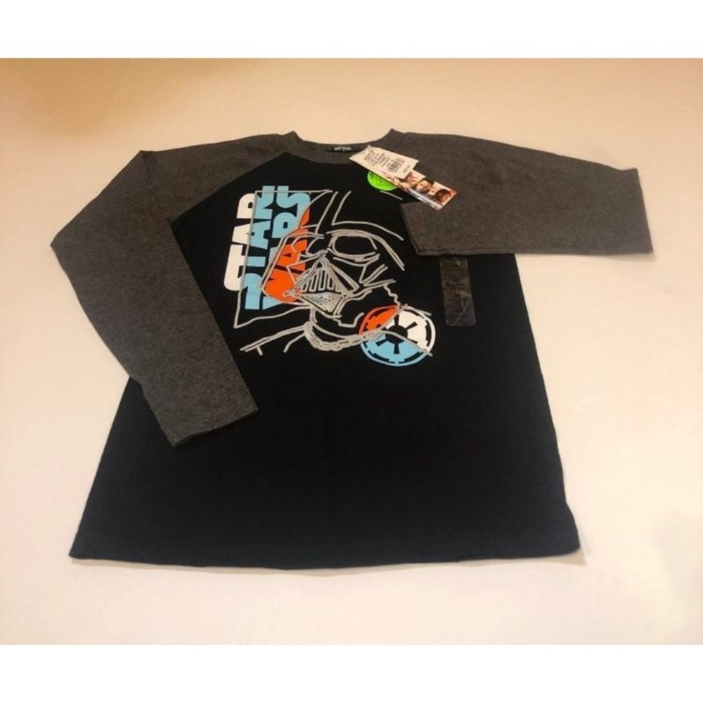 NWT Star Wars LS Tee sz Medium Youth